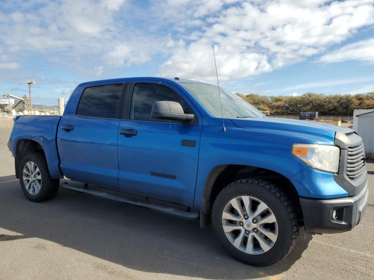 2016 Toyota Tundra VIN 5TFHY5F11GX554996 Copart auction photo, rear end damage thumbnail 4