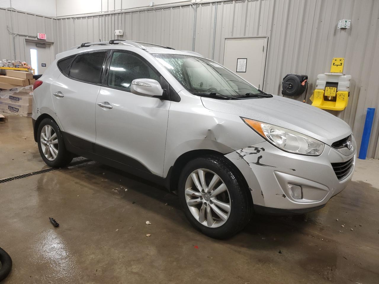2013 Hyundai Tucson VIN KM8JUCAC3DU578087 Copart auction photo, all over damage thumbnail 4