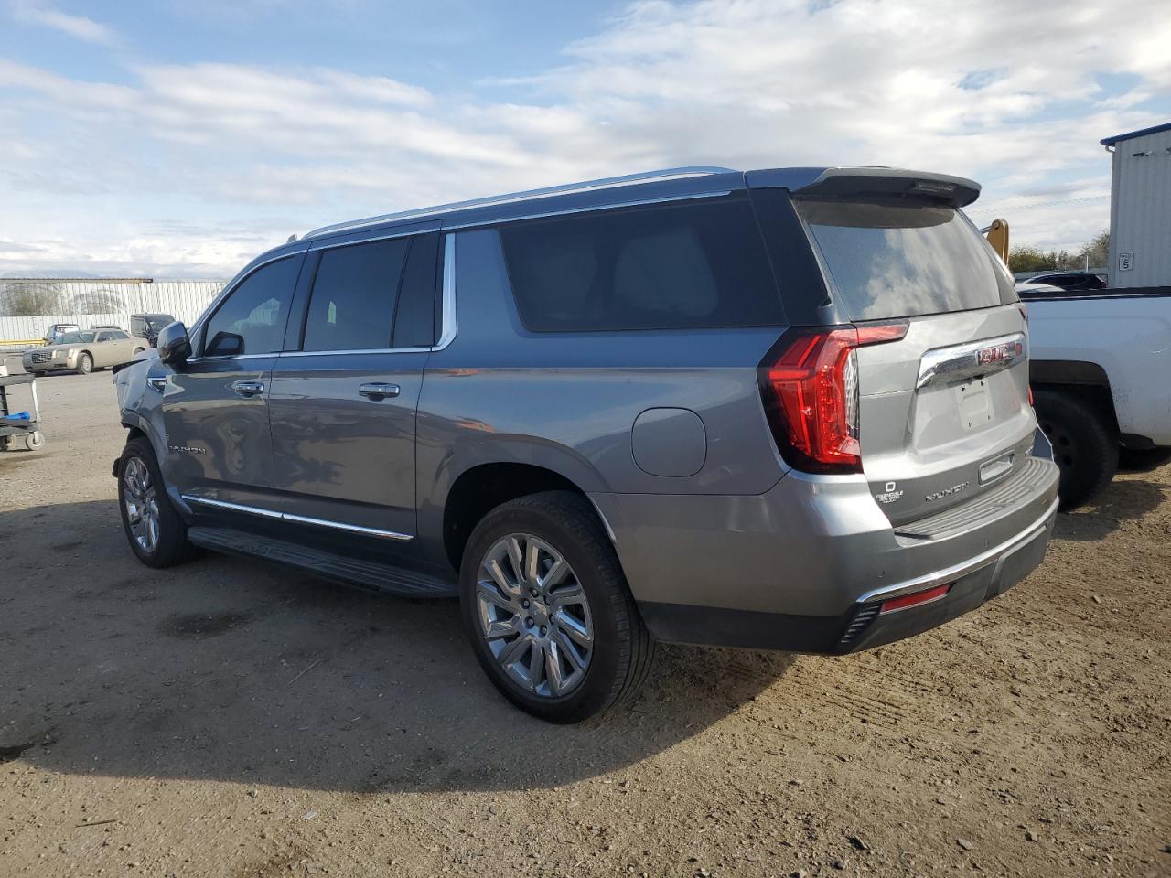 2021 GMC Yukon VIN 1GKS2GKD7MR453176 Copart auction photo, front end damage thumbnail 2