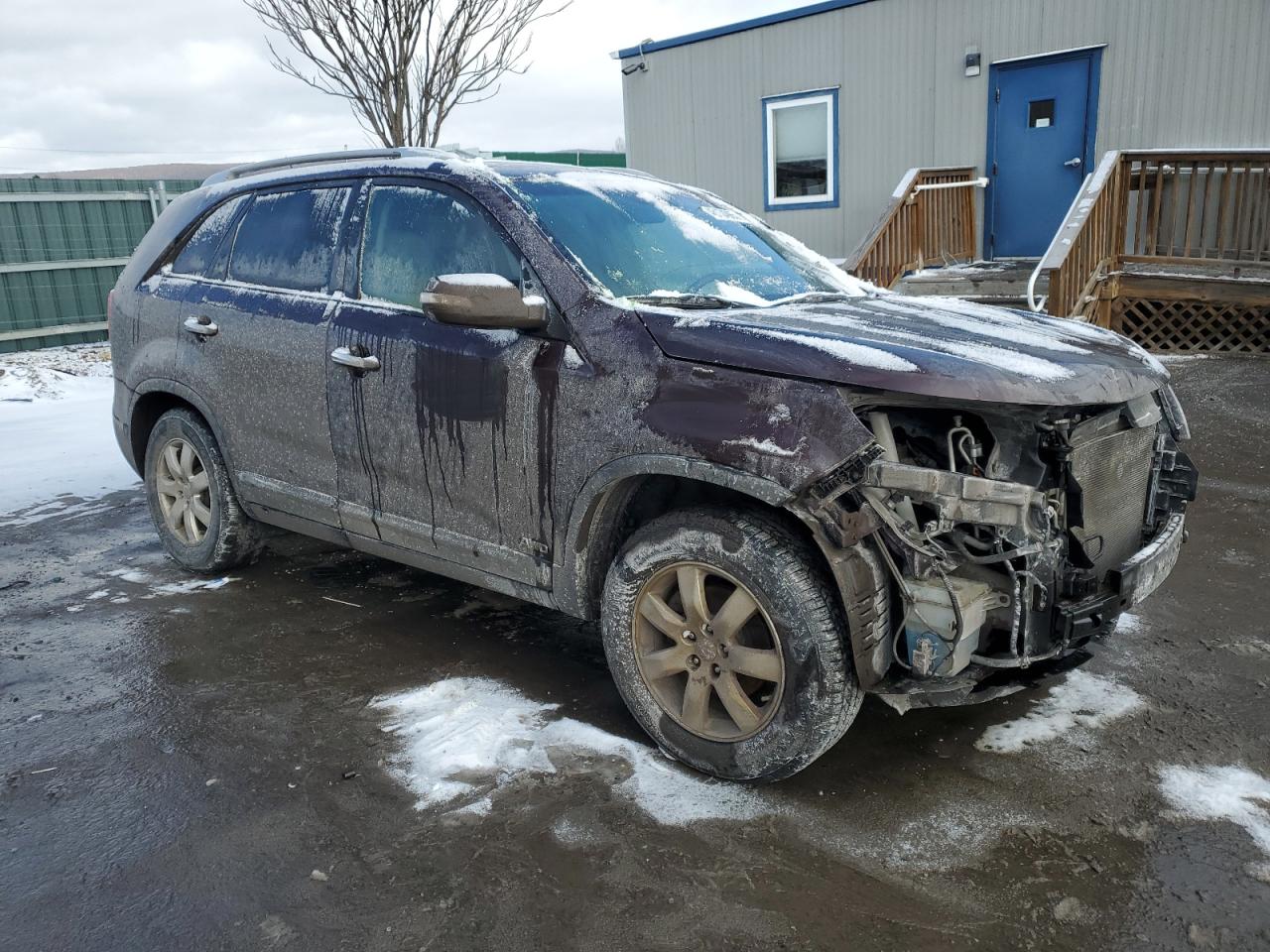 2013 KIA Sorento VIN 5XYKTDA28DG315233 Copart auction photo, front end damage thumbnail 4