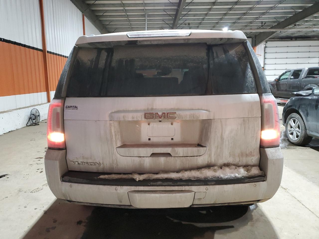 2019 GMC Yukon VIN 1GKS2BKC1KR184437 Copart auction photo, front end / side damage thumbnail 6