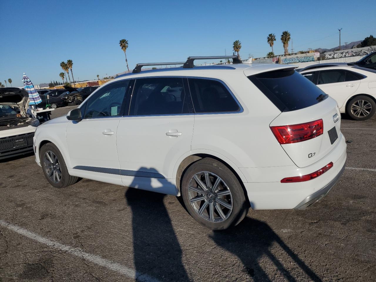2017 Audi Q7 VIN WA1LHAF72HD058979 Copart auction photo, top/roof / minor dent/scratches damage thumbnail 2