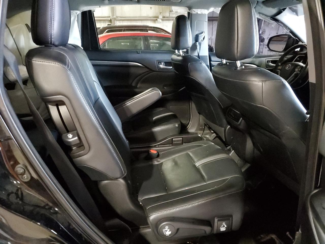 2018 Toyota Highlander VIN 5TDJZRFH1JS889014 Copart auction photo, front end / mechanical damage thumbnail 11