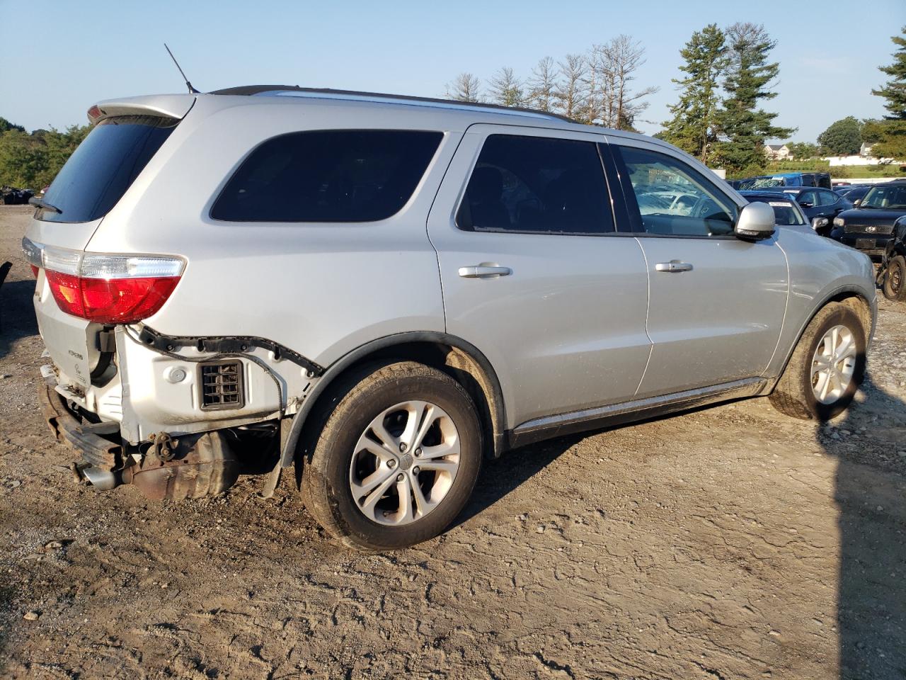 2011 Dodge Durango VIN 1D4SE4GT9BC631268 Copart auction photo, rear end / minor dent/scratches damage thumbnail 3