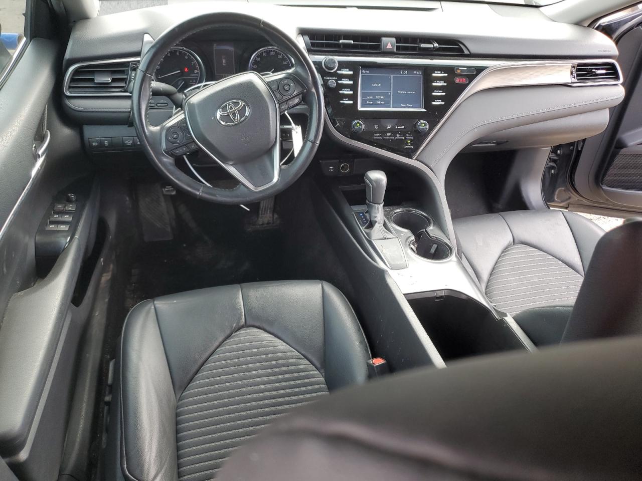 2019 Toyota Camry VIN 4T1B11HK4KU721088 Copart auction photo, rear end damage thumbnail 8
