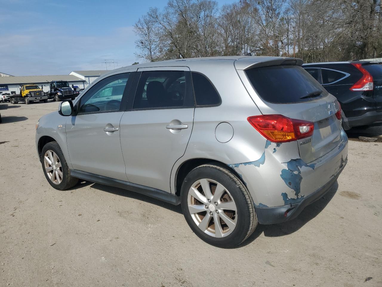 2013 Mitsubishi Outlander VIN 4A4AP3AU8DE012661 Copart auction photo, minor dent/scratches damage thumbnail 2