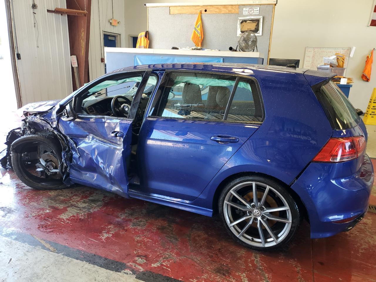 2017 Volkswagen Golf VIN WVWWF7AU3HW158098 Copart auction photo, front end / side damage thumbnail 2