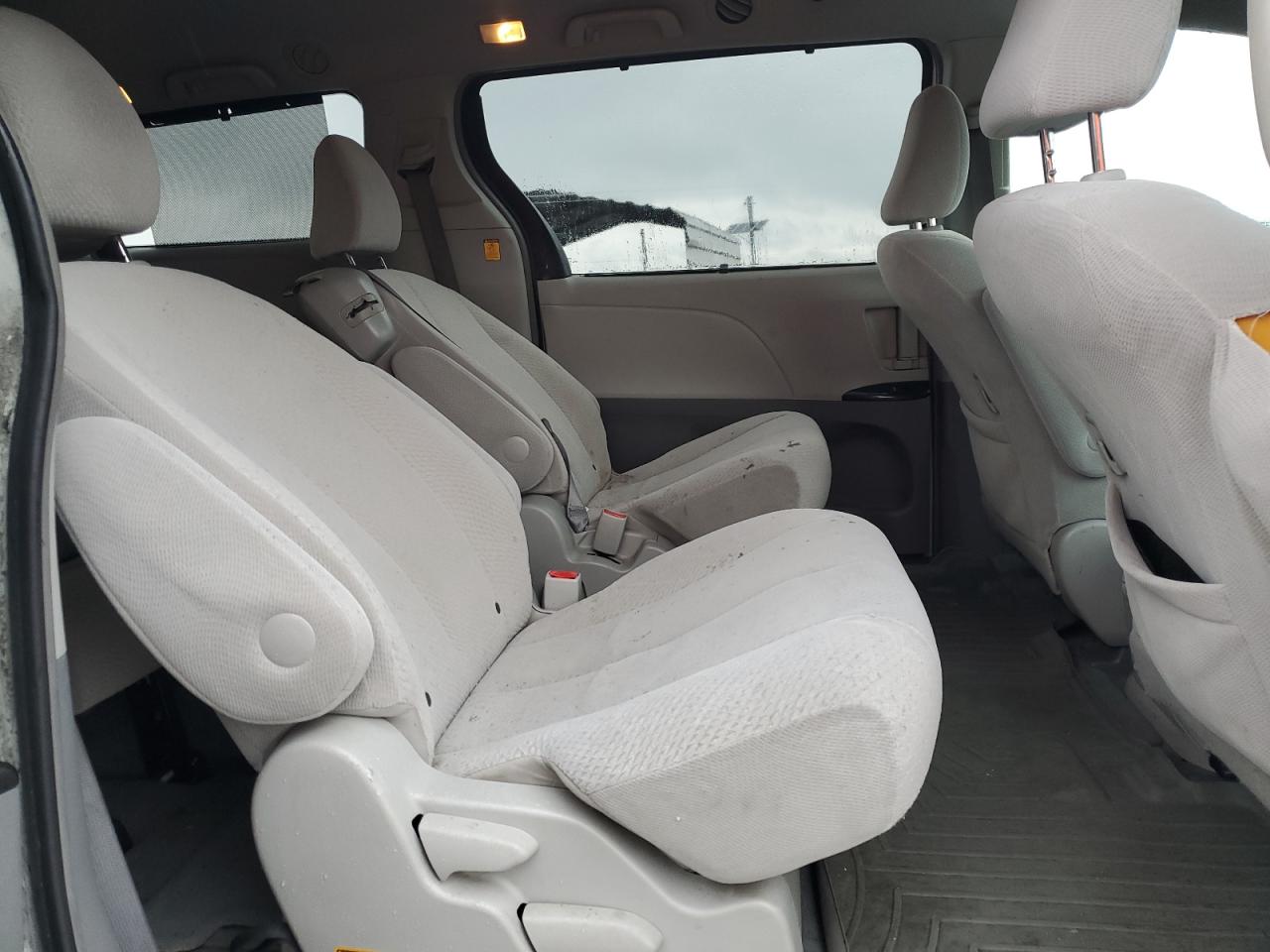 2012 Toyota Sienna VIN 5TDKK3DC6CS279531 Copart auction photo, front end / rear end damage thumbnail 12