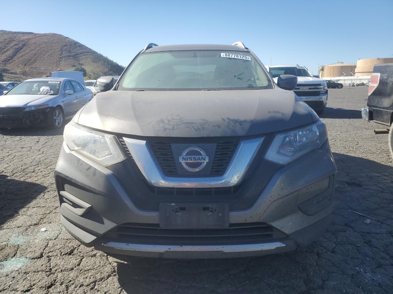 2017 Nissan Rogue VIN JN8AT2MT7HW401571 Copart auction photo, burn damage thumbnail 5