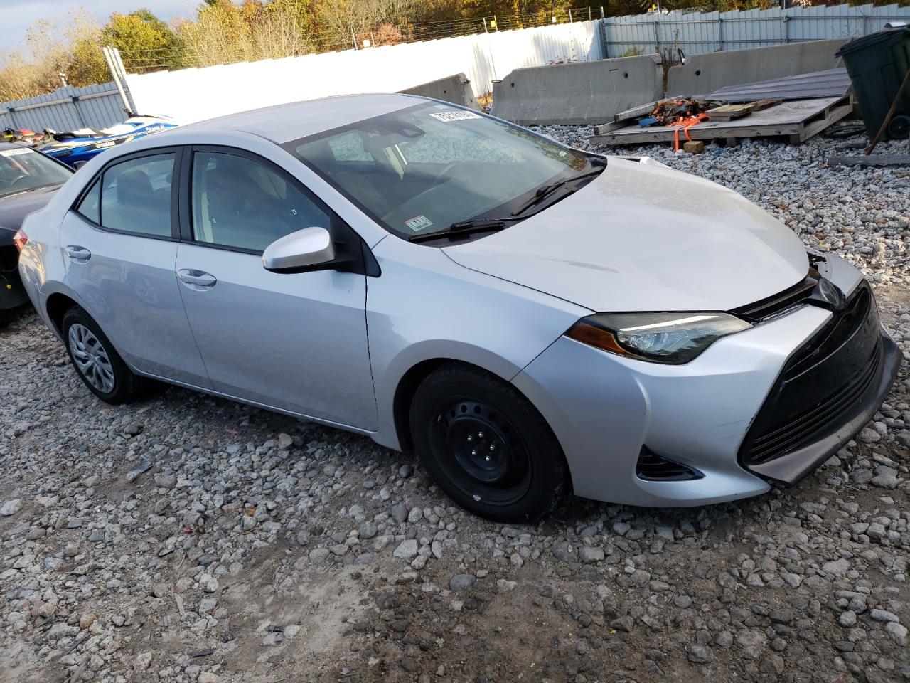 2018 Toyota Corolla VIN 2T1BURHE6JC069932 Copart auction photo, front end / minor dent/scratches damage thumbnail 4