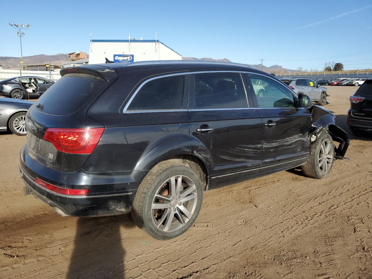 2010 Audi Q7 VIN WA1LMAFE4AD000677 Copart auction photo, front end / side damage thumbnail 3