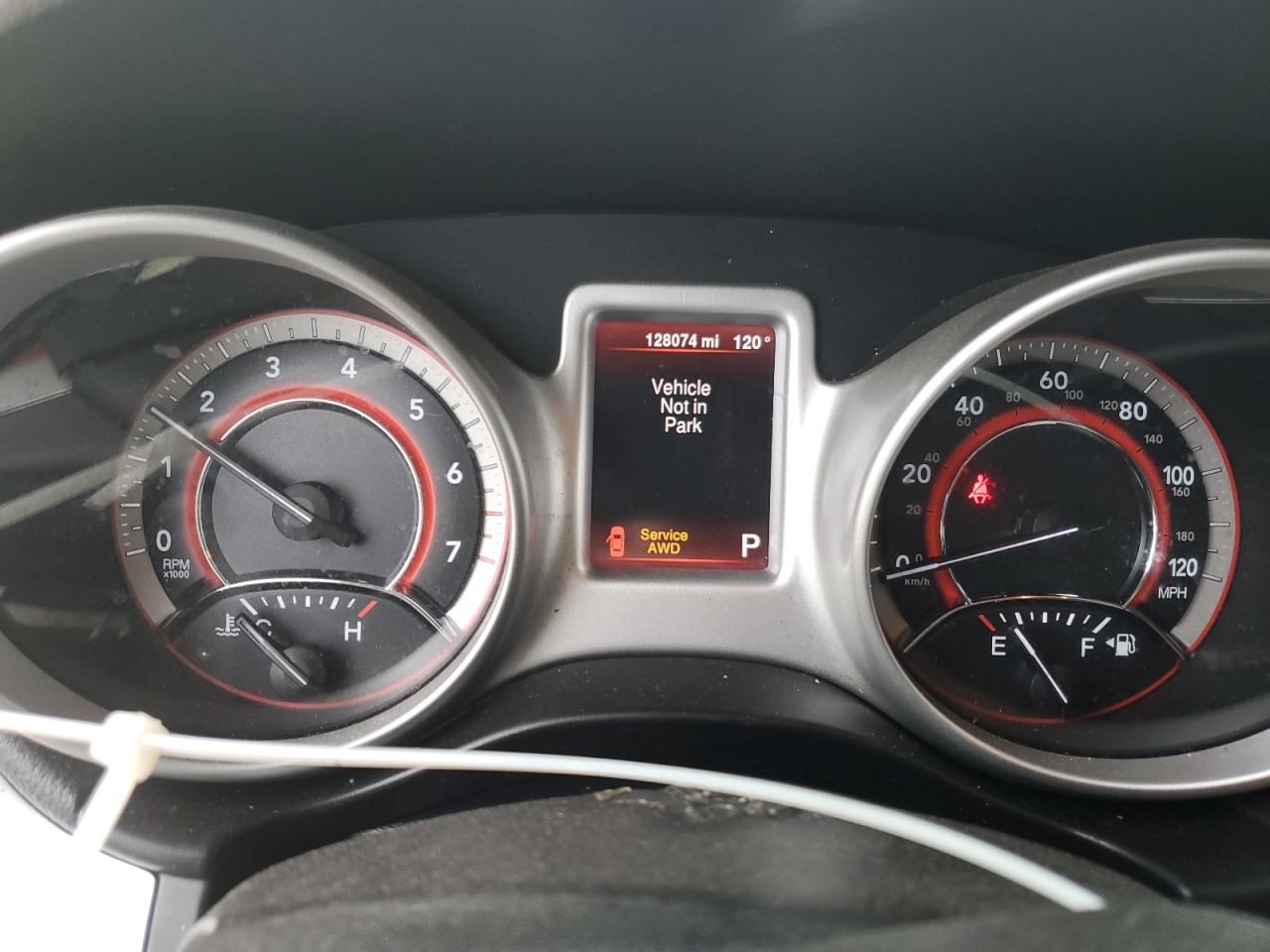 2013 Dodge Journey VIN 3C4PDDBG4DT582410 Copart auction photo, front end / minor dent/scratches damage thumbnail 9