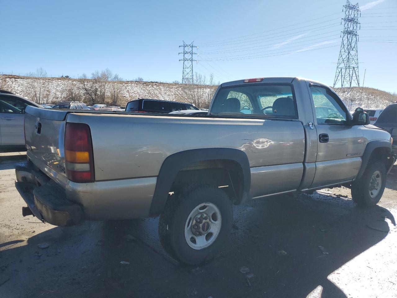 2002 GMC Sierra VIN 1GTHK24U12E186580 Copart auction photo, front end / rear end damage thumbnail 3