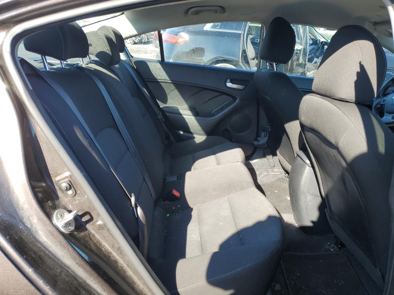 2017 KIA Forte VIN 3KPFK4A7XHE148568 Copart auction photo, all over damage thumbnail 10