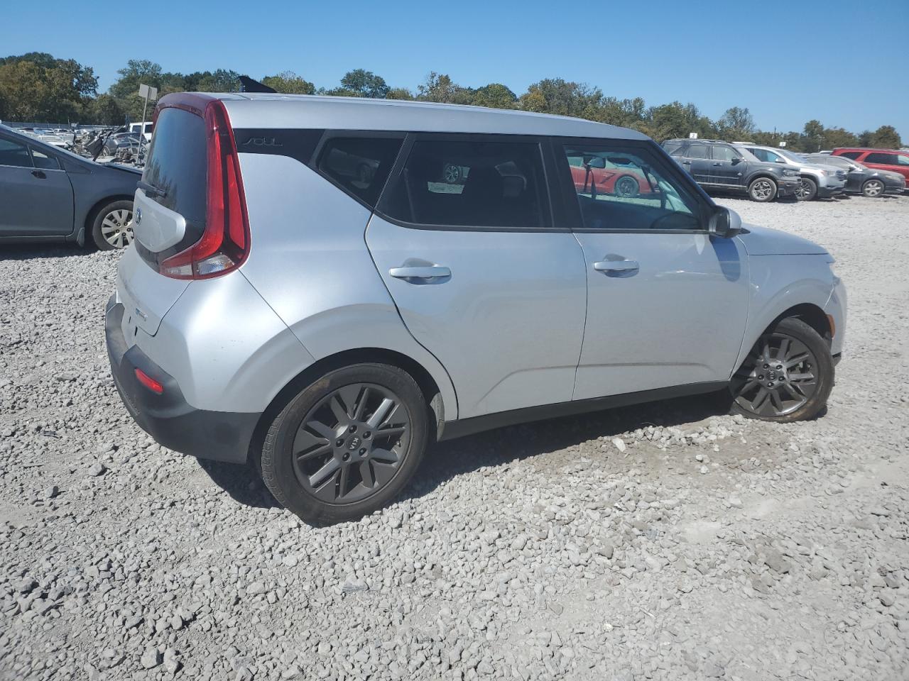 2021 KIA Soul VIN KNDJ23AUXM7793693 Copart auction photo, front end damage thumbnail 3