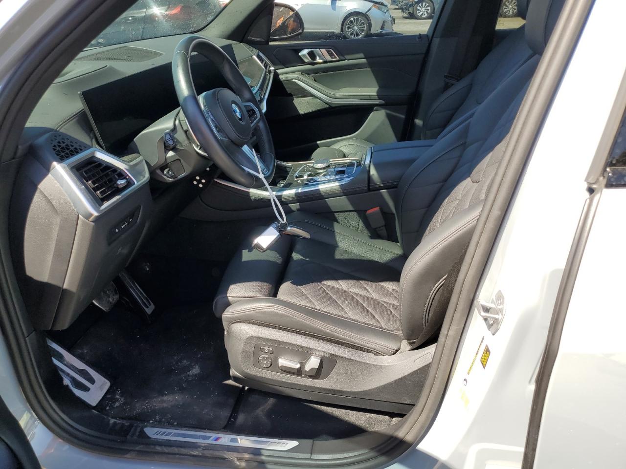 2024 BMW X5 VIN 5UX13EU06R9T52848 Copart auction photo, front end / minor dent/scratches damage thumbnail 7