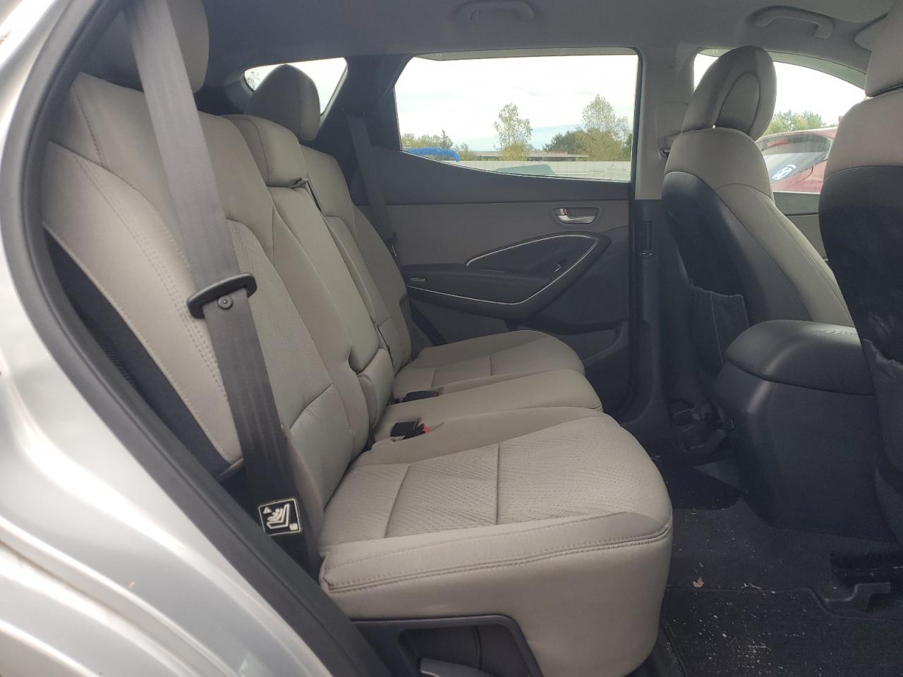 2018 Hyundai Santa Fe VIN 5XYZUDLB7JG508669 Copart auction photo, front end / minor dent/scratches damage thumbnail 11