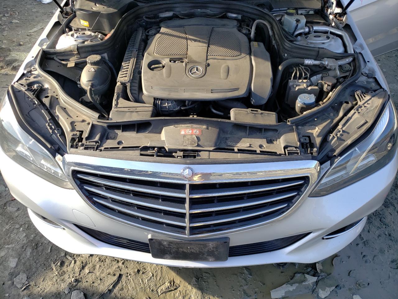 2014 Mercedes-Benz E-klasse VIN WDDHF8JB3EA948819 Copart auction photo, rear end / minor dent/scratches damage thumbnail 11
