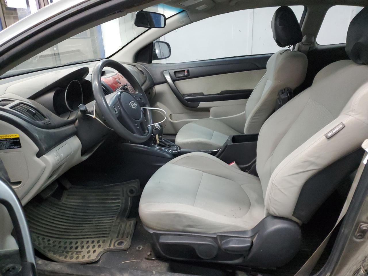 2012 KIA Forte VIN KNAFU6A25C5489484 Copart auction photo, front end / side damage thumbnail 7