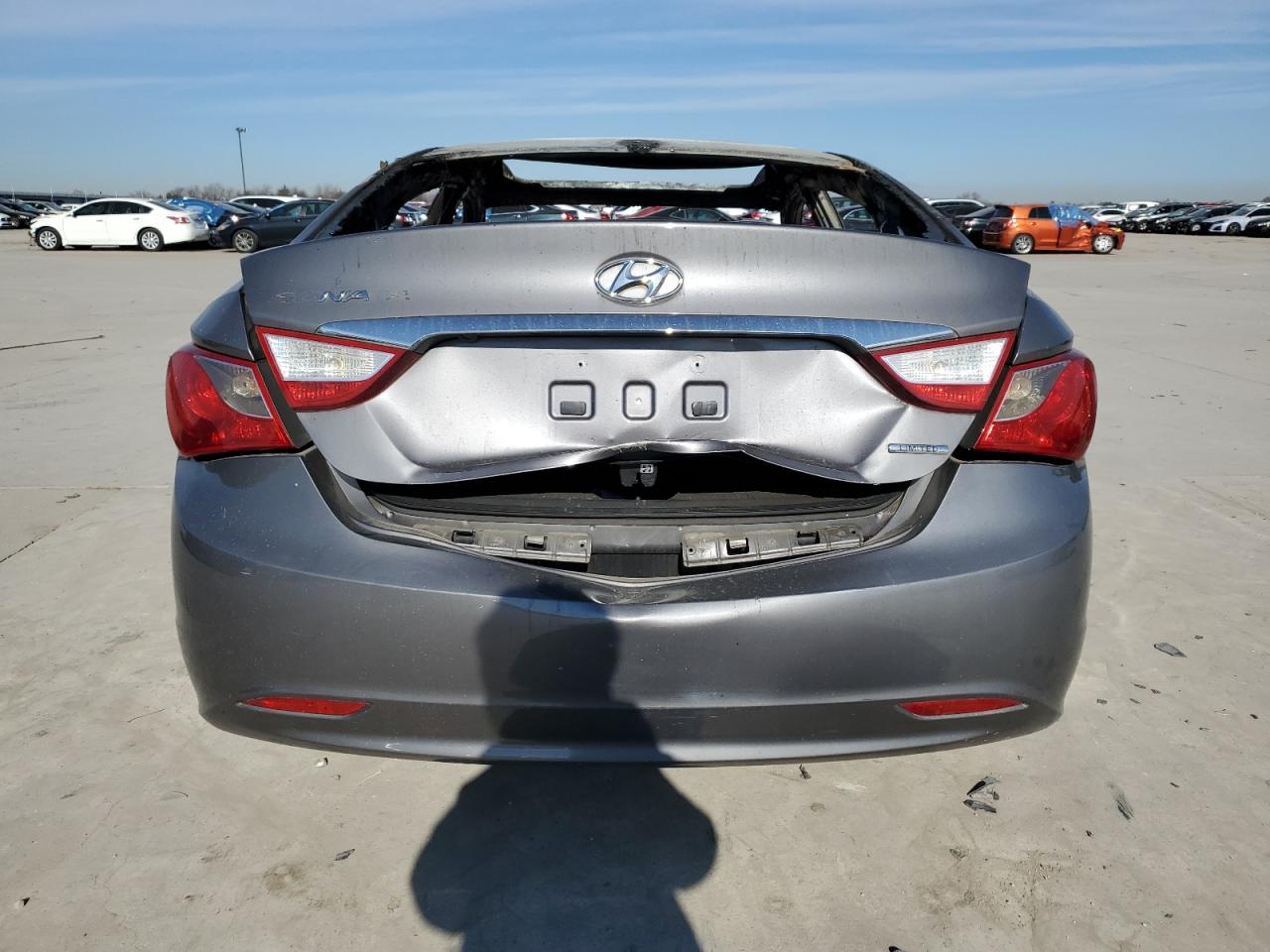 2011 Hyundai Sonata VIN 5NPEC4AC4BH290150 Copart auction photo, burn damage thumbnail 6