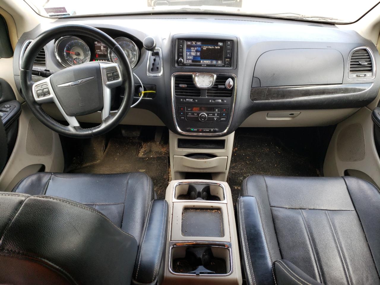2013 Chrysler Town & Country VIN 2C4RC1BG7DR748108 Copart auction photo, front end damage thumbnail 8