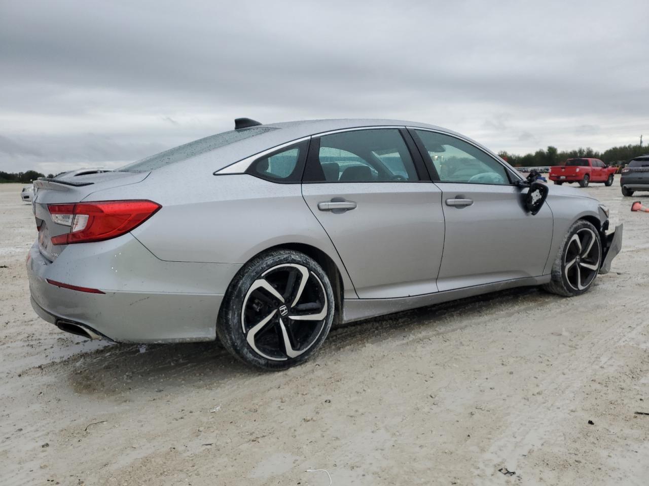 2022 Honda Accord VIN 1HGCV1F34NA101633 Copart auction photo, front end damage thumbnail 3