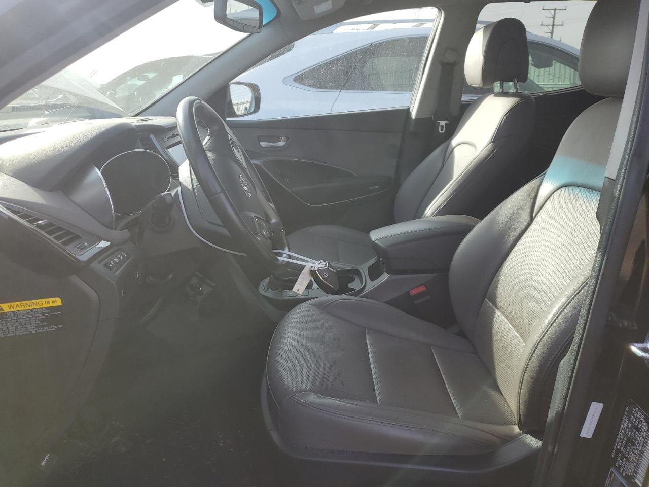 2017 Hyundai Santa Fe VIN 5XYZUDLA1HG479476 Copart auction photo, front end / minor dent/scratches damage thumbnail 7