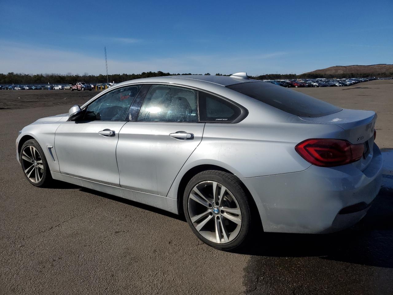 2018 BMW 4er VIN WBA4J3C56JBL03326 Copart auction photo, front end / minor dent/scratches damage thumbnail 2