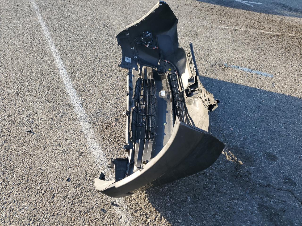 2018 Toyota RAV 4 VIN 2T3WFREV3JW437036 Copart auction photo, front end damage thumbnail 14
