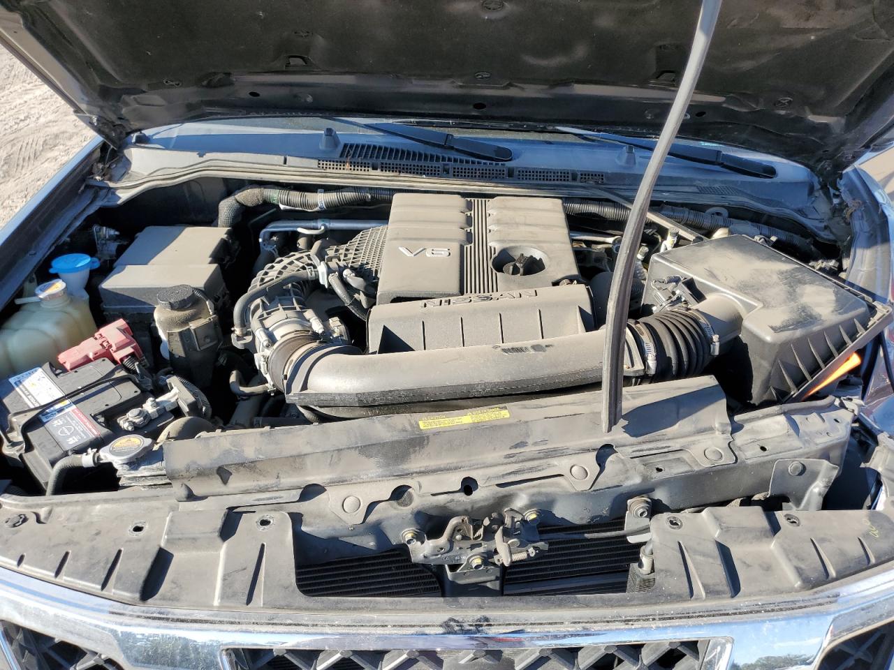 2021 Nissan Navara (Frontier) VIN 1N6ED0EAXMN710962 Copart auction photo, front end / side damage thumbnail 11