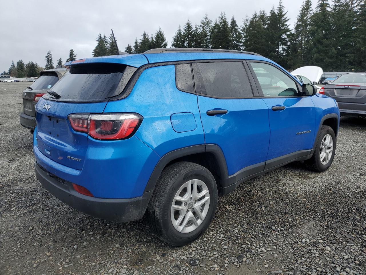 2017 Jeep Compass VIN 3C4NJDAB2HT639666 Copart auction photo, front end damage thumbnail 3