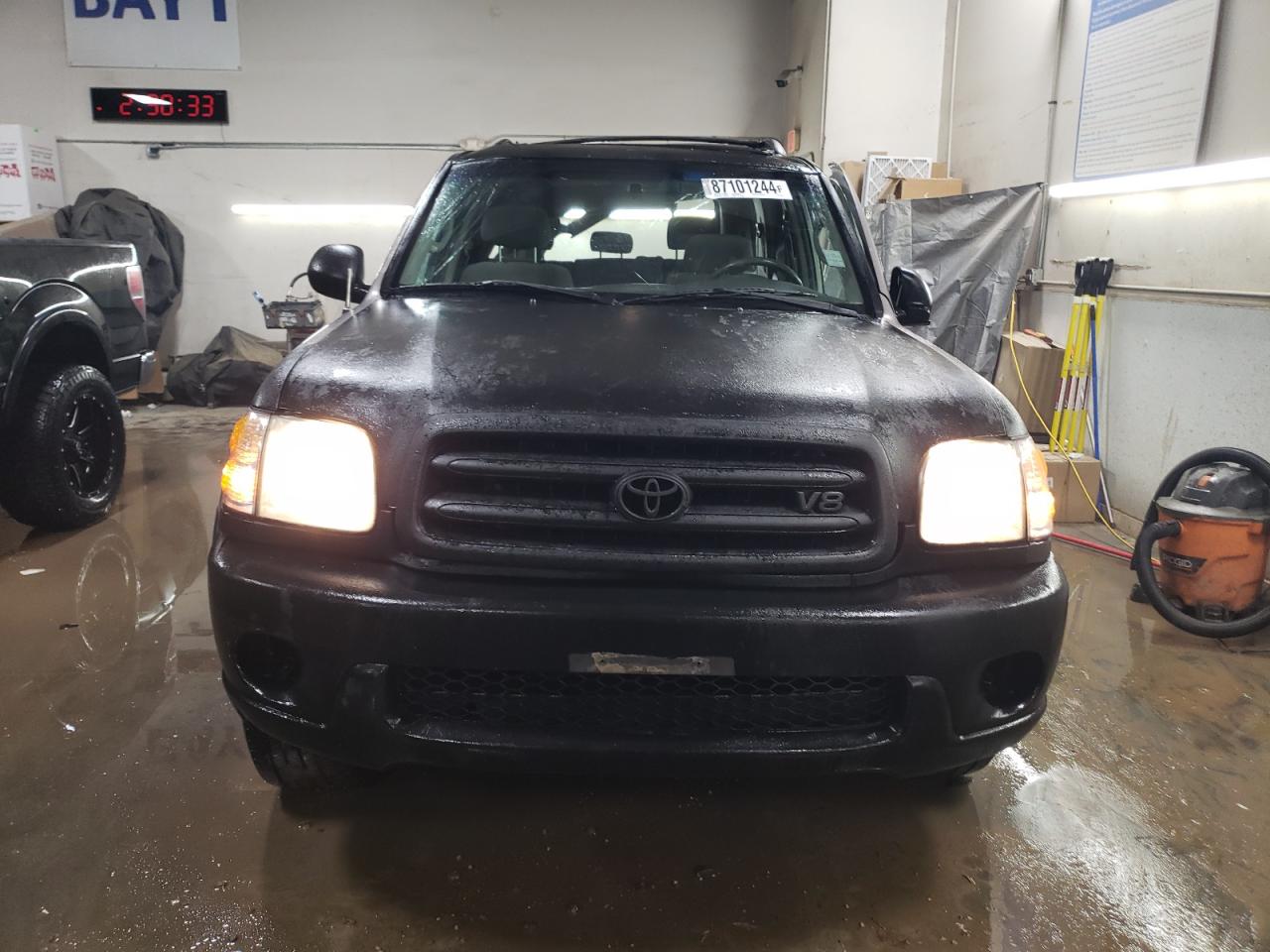 2002 Toyota Sequoia VIN 5TDBT44A32S083157 Copart auction photo, rear end / side damage thumbnail 5