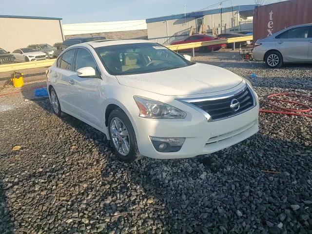 2015 Nissan Altima VIN 1N4AL3AP8FC576926 Copart auction photo, side damage thumbnail 13