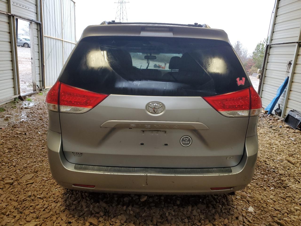 2011 Toyota Sienna VIN 5TDKK3DC1BS047417 Copart auction photo, front end damage thumbnail 6