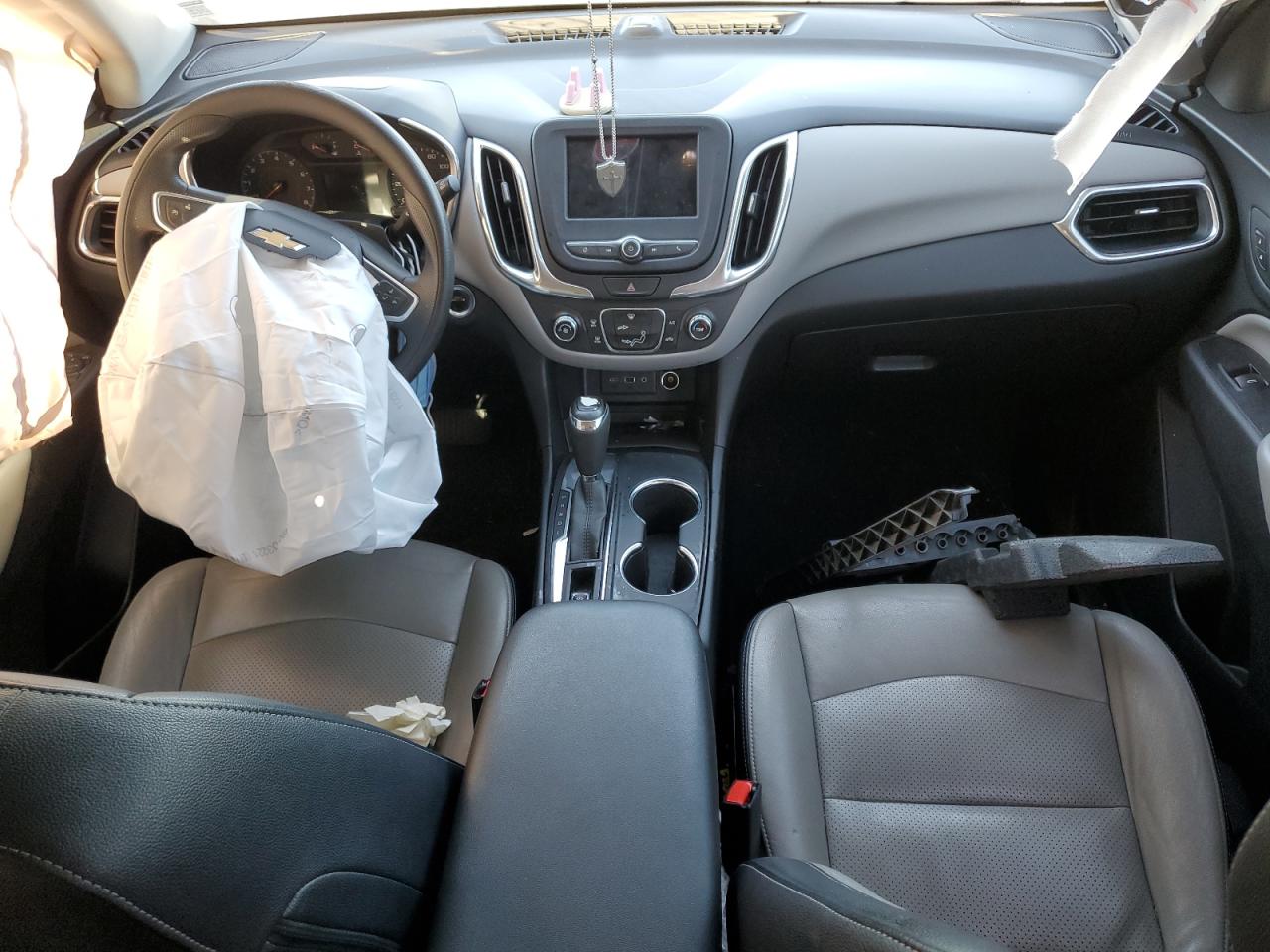 2019 Chevrolet Equinox VIN 2GNAXHEVXK6226986 Copart auction photo, front end damage thumbnail 8