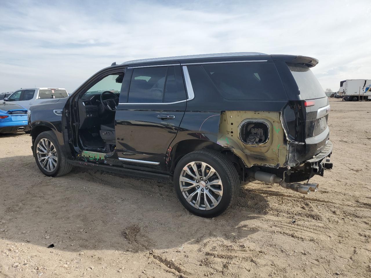 2022 GMC Yukon VIN 1GKS2DKL7NR152009 Copart auction photo, side / all over damage thumbnail 2