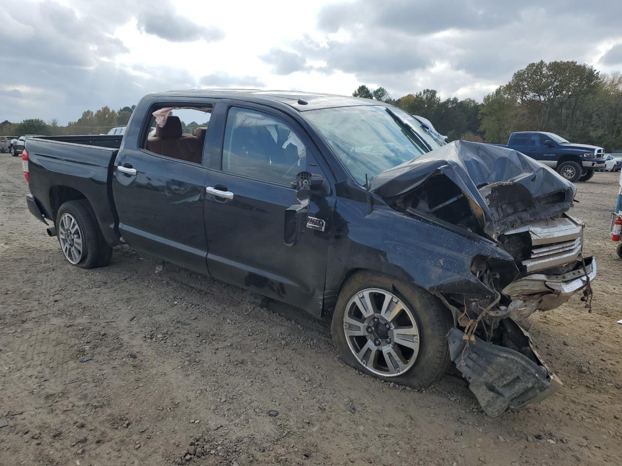 2014 Toyota Tundra VIN 5TFAW5F19EX355618 Copart auction photo, front end / side damage thumbnail 4