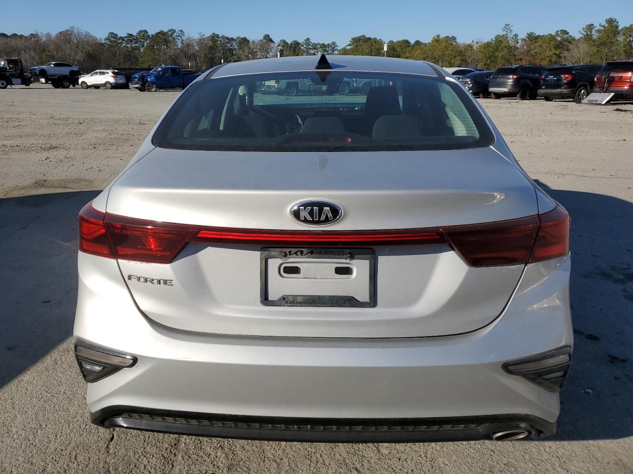 2020 KIA Forte VIN 3KPF24AD5LE184683 Copart auction photo, front end damage thumbnail 6