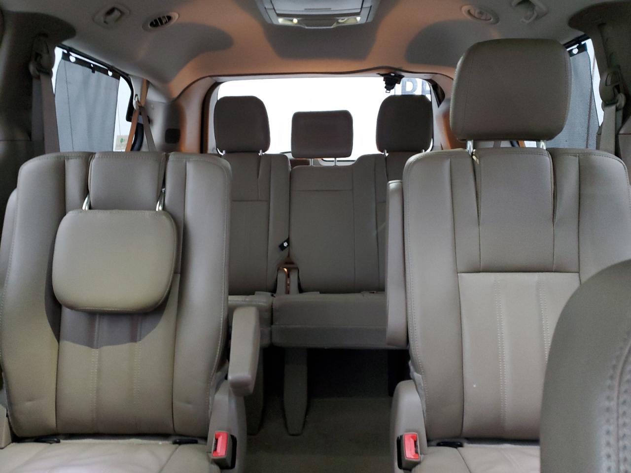 2015 Chrysler Town & Country VIN 2C4RC1BG2FR752893 Copart auction photo, rear end damage thumbnail 10