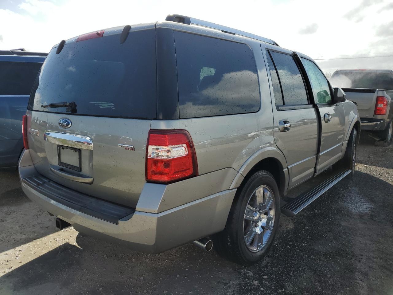 2008 Ford Expedition VIN 1FMFU19598LA80259 Copart auction photo, water/flood damage thumbnail 3