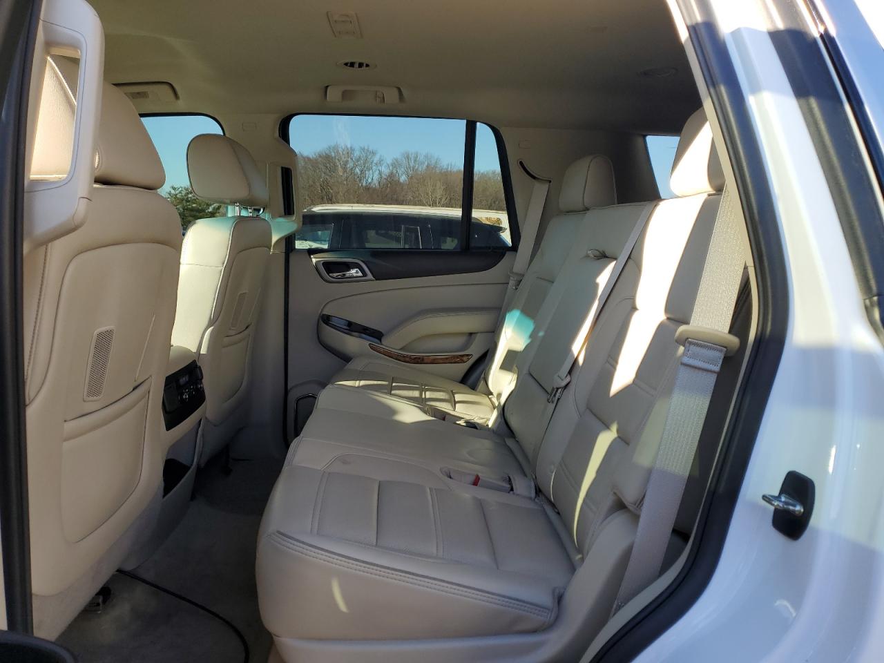 2015 GMC Yukon VIN 1GKS2CKJ6FR210993 Copart auction photo, rear end / side damage thumbnail 11
