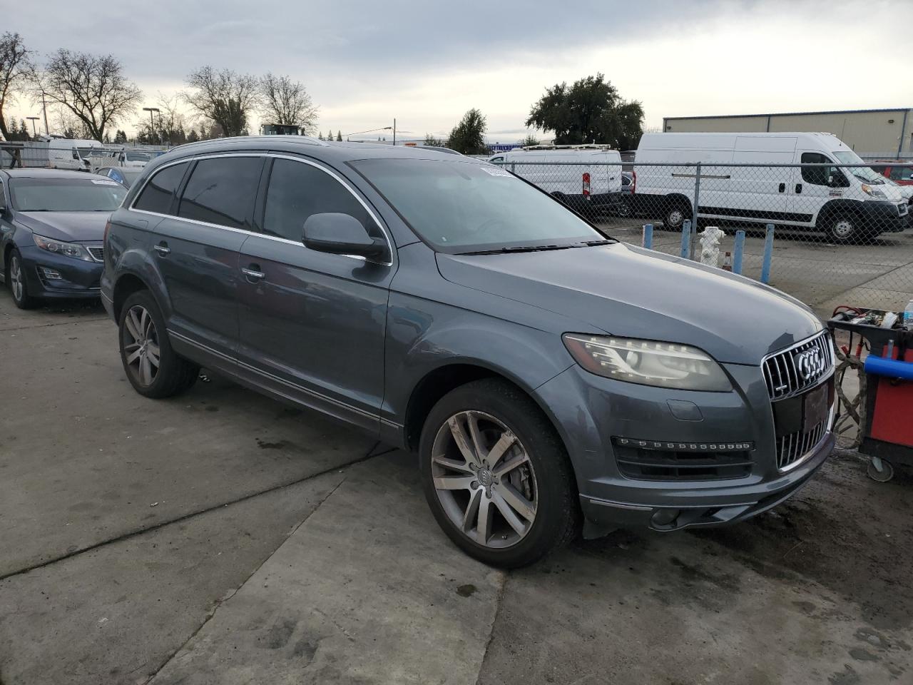 2013 Audi Q7 VIN WA1LGAFEXDD002123 Copart auction photo, front end / rear end damage thumbnail 4