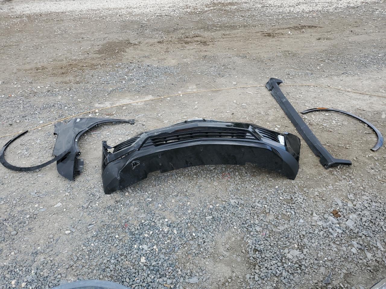 2021 Cadillac XT5 VIN 1GYKNAR46MZ127028 Copart auction photo, front end / side damage thumbnail 13