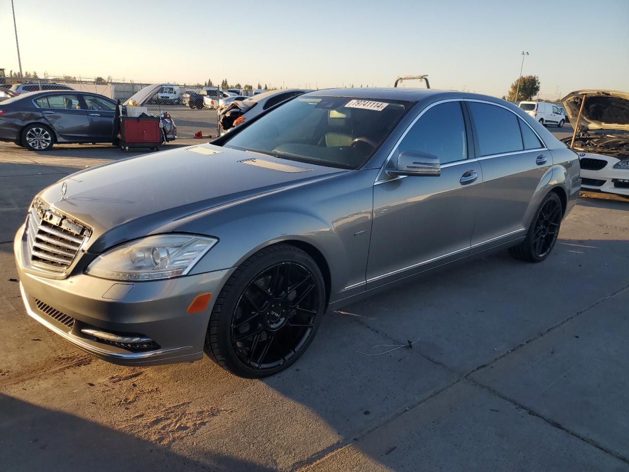 2012 Mercedes-Benz S-klasse VIN WDDNG7DB8CA464096