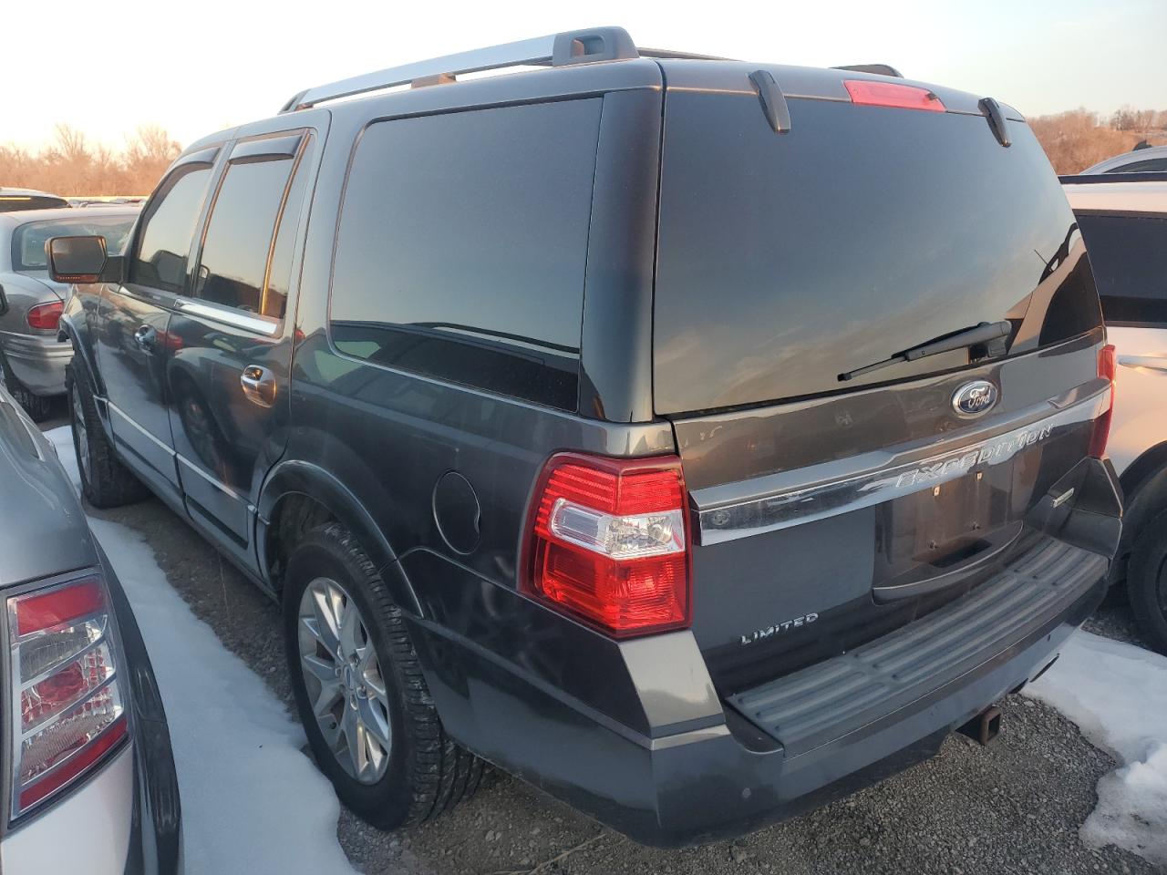 2016 Ford Expedition VIN 1FMJU2AT2GEF29326 Copart auction photo, all over damage thumbnail 2