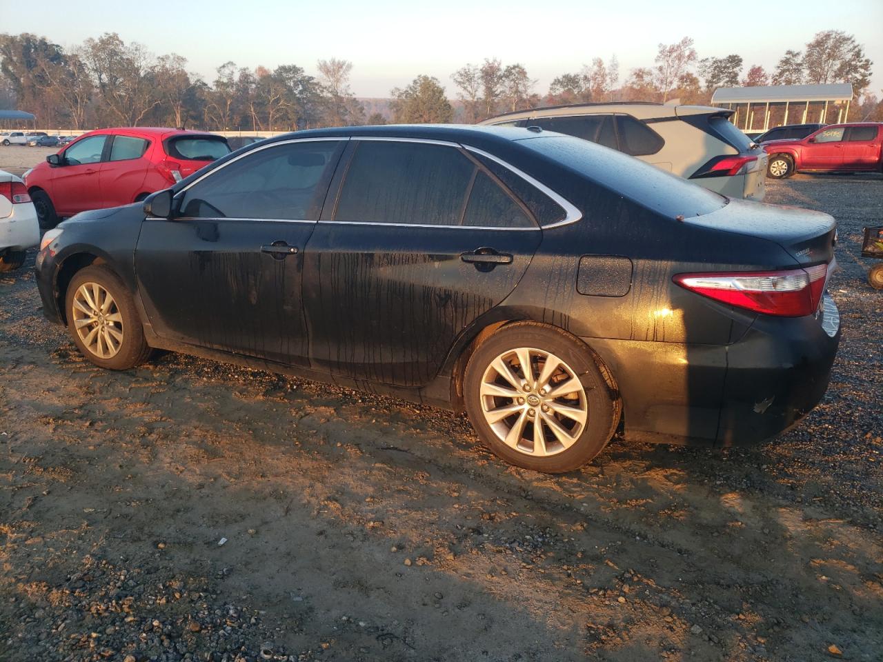 2017 Toyota Camry VIN 4T1BF1FK8HU756794 Copart auction photo, side / minor dent/scratches damage thumbnail 2