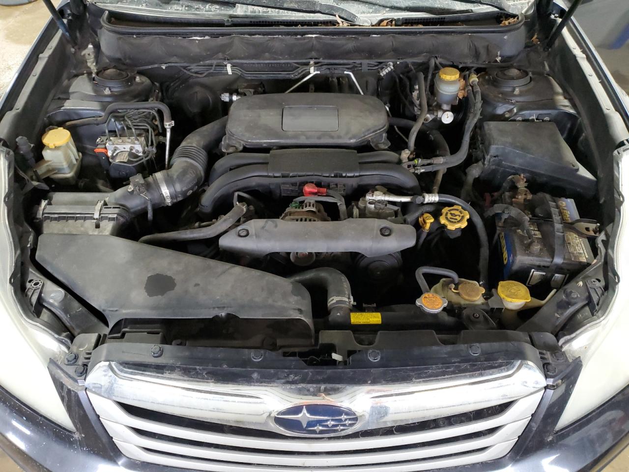 2010 Subaru Outback VIN 4S4BRBKC8A3315786 Copart auction photo, minor dent/scratches damage thumbnail 12