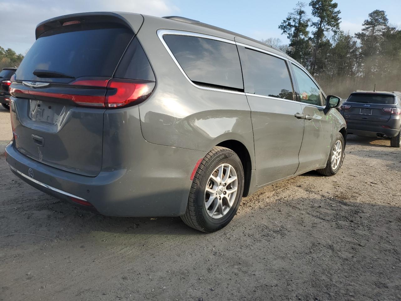 2022 Chrysler Pacifica VIN 2C4RC1BG0NR168152 Copart auction photo, front end damage thumbnail 3