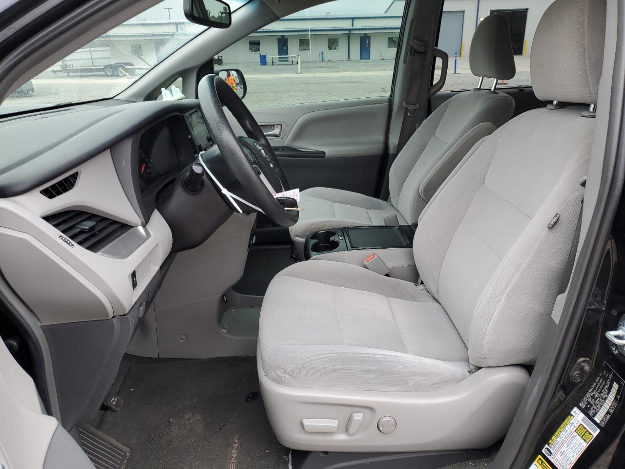 2015 Toyota Sienna VIN 5TDKK3DC7FS633903 Copart auction photo, front end damage thumbnail 7