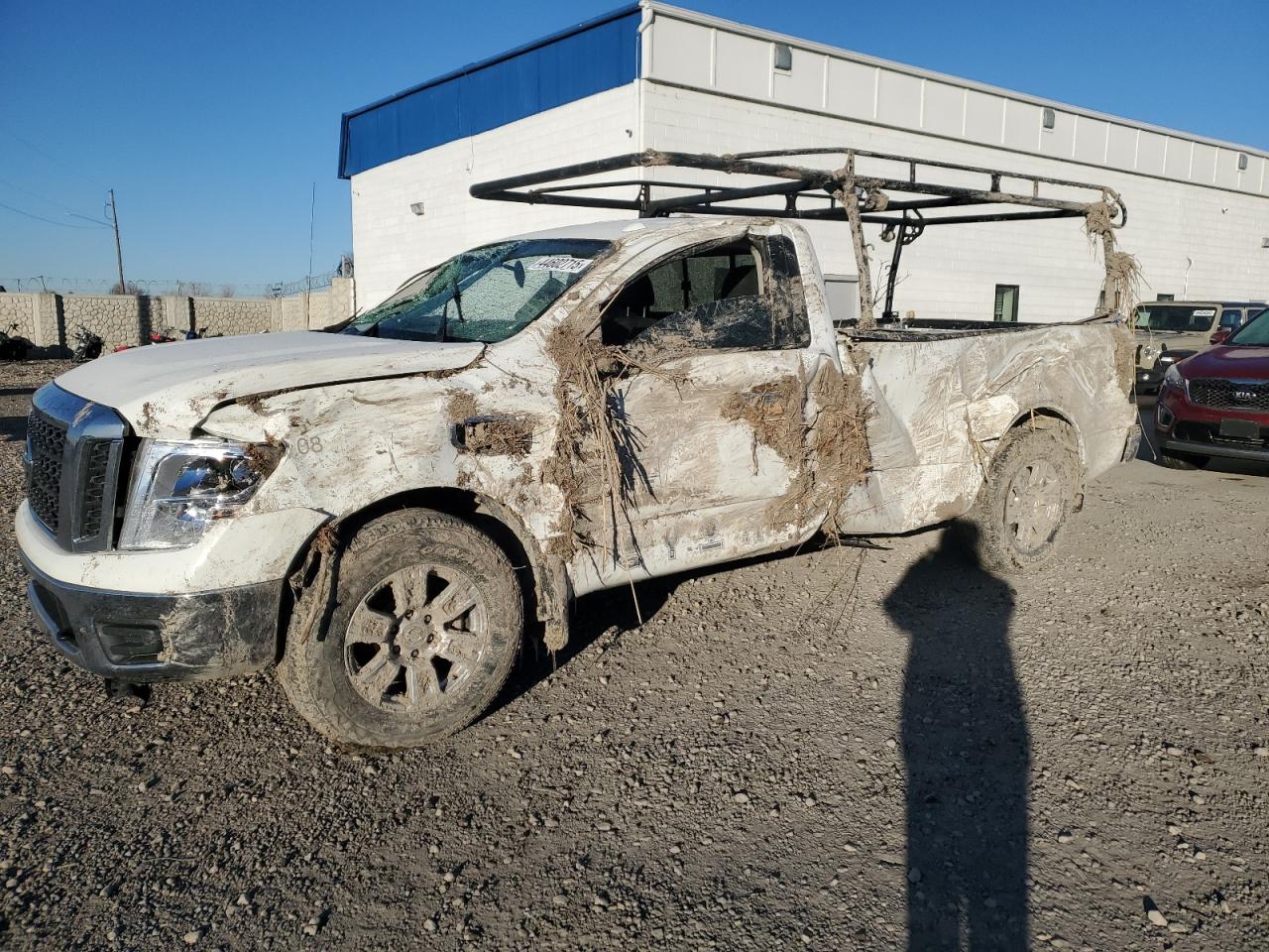 2017 Nissan Titan VIN 1N6AA1R8XHN559812